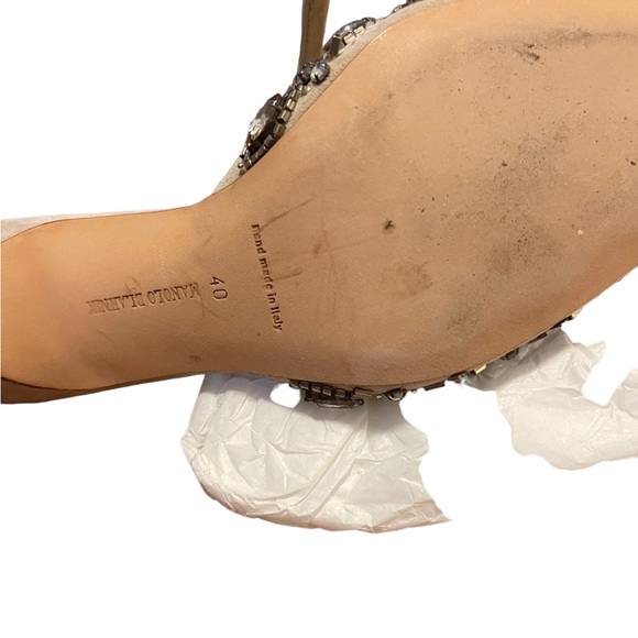 Never worn vintage Manolo Blahniks sling back heels. Size 40. - Picture 3 of 4